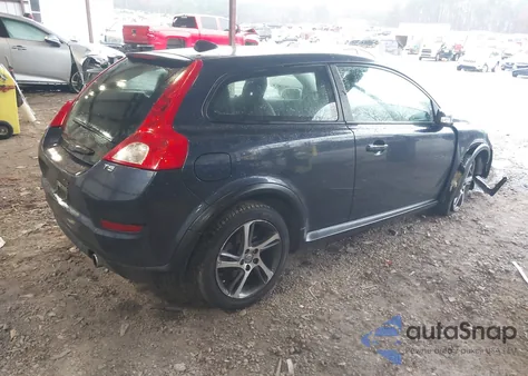 2013 Volvo C30 T5 from USA, damaged, VIN YV1672MK6D2309442